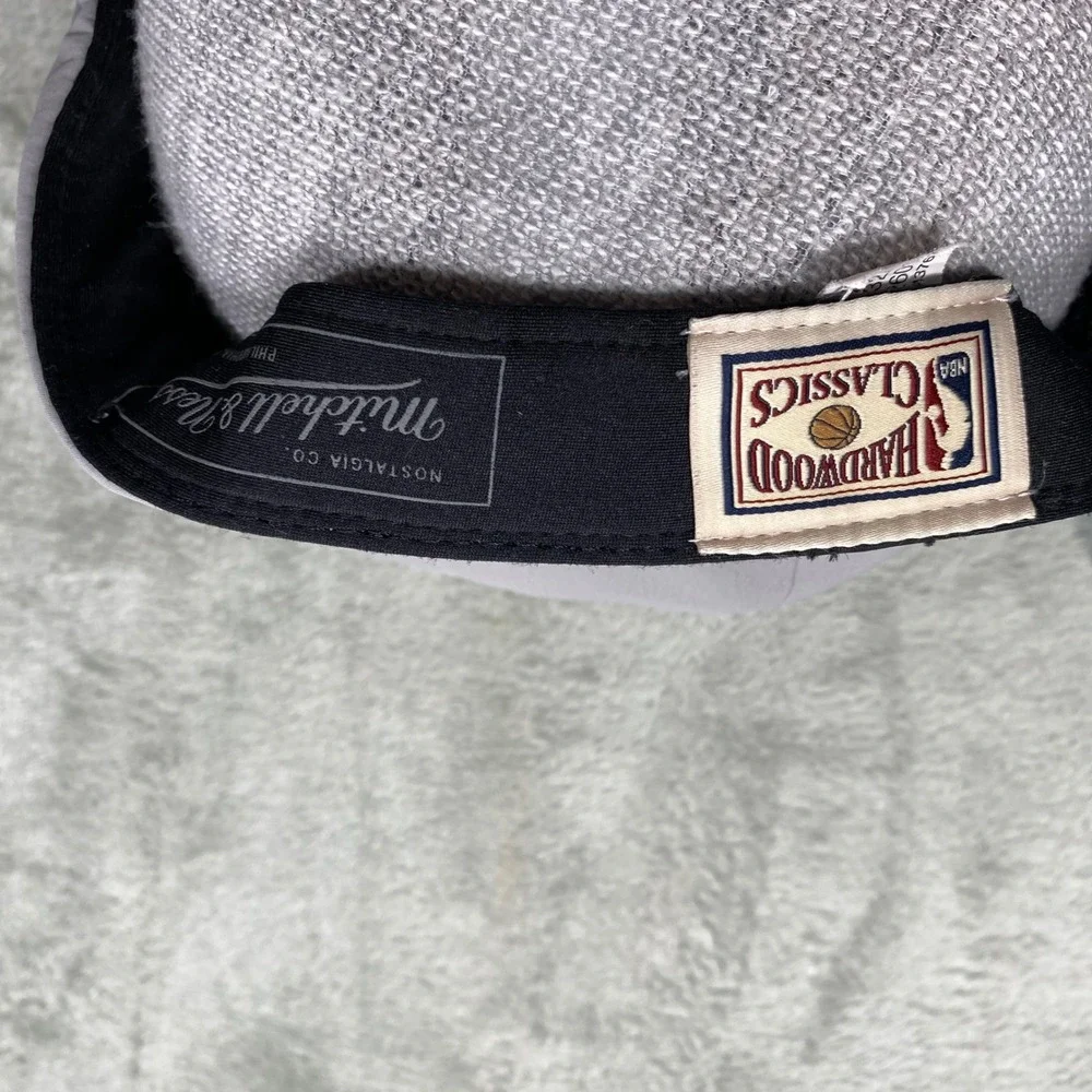 Charlotte Hornets Hat NBA Basketball Cap Flexfit Delta L/XL Mitchell & Ness‎